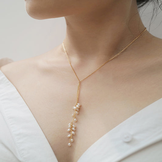 Elegant Natural Pearl Sweater Chain Necklace